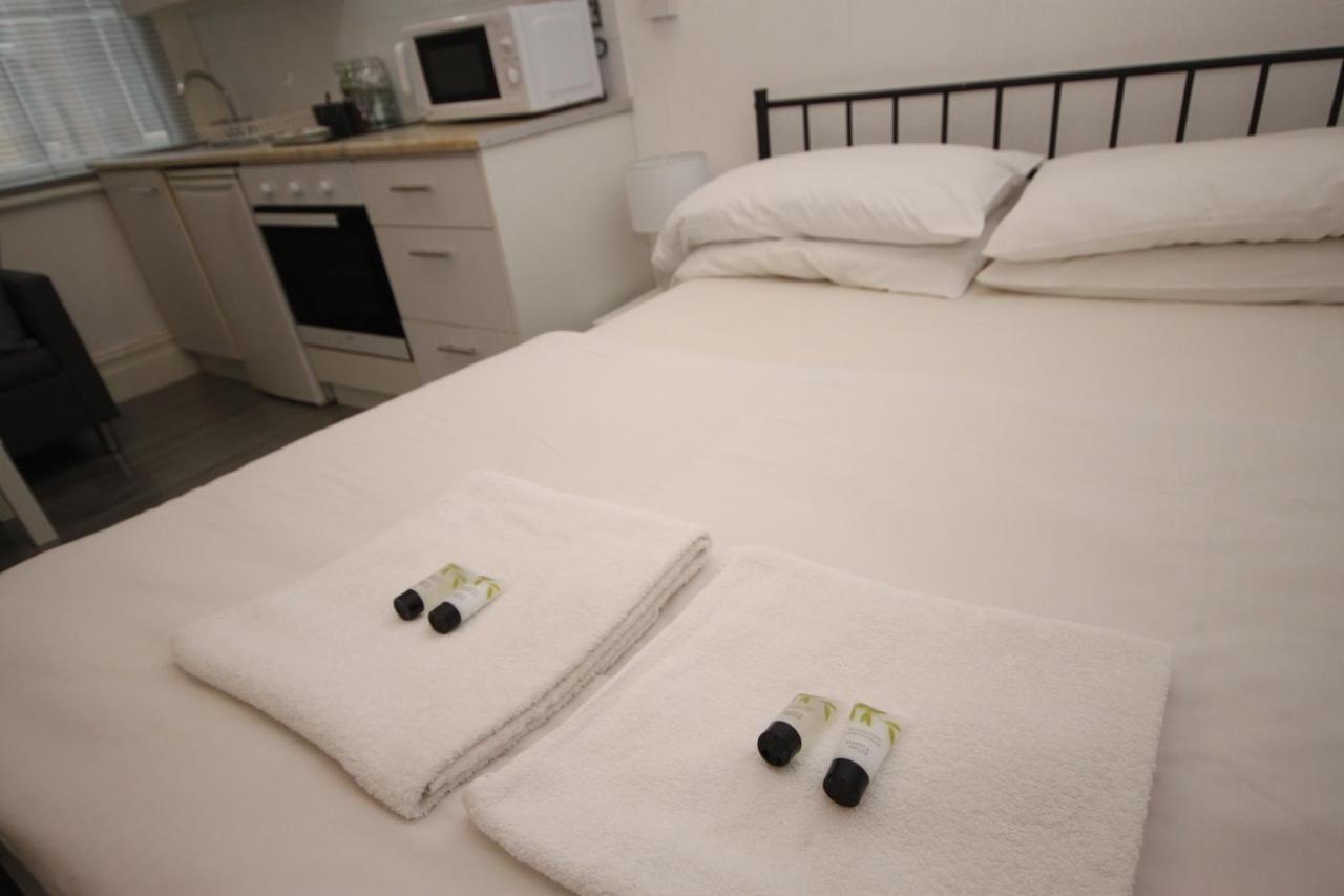 Barton Beachside - Stylish Studio Apartment, Double & Single - Central Beach & Promenade Location - Over 21'S, Family Friendly Only, Id Required Blackpool Exterior foto