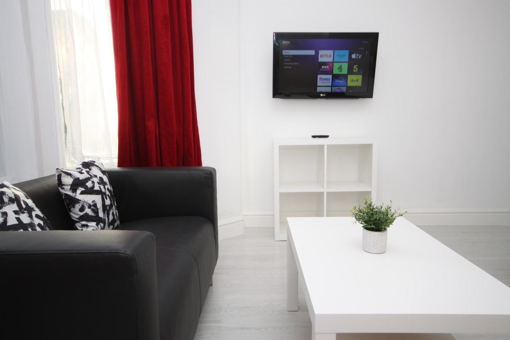 Barton Beachside - Stylish Studio Apartment, Double & Single - Central Beach & Promenade Location - Over 21'S, Family Friendly Only, Id Required Blackpool Habitación foto